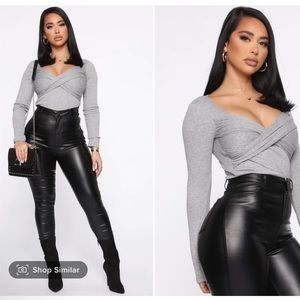 Fashion nova twisted top